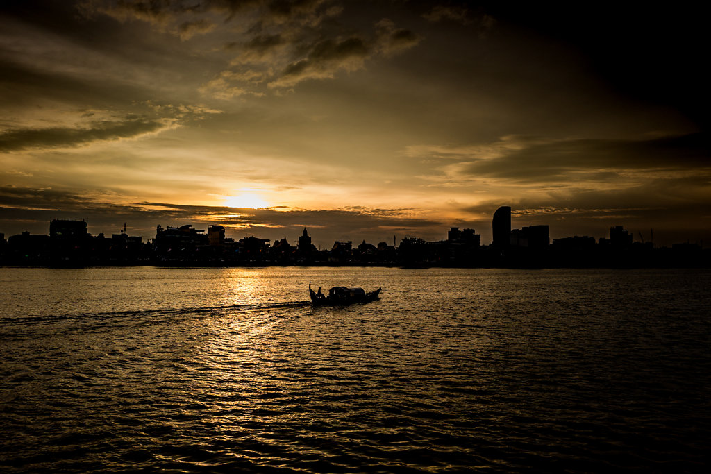 Cambodia-Phnom-Penh-Sunset